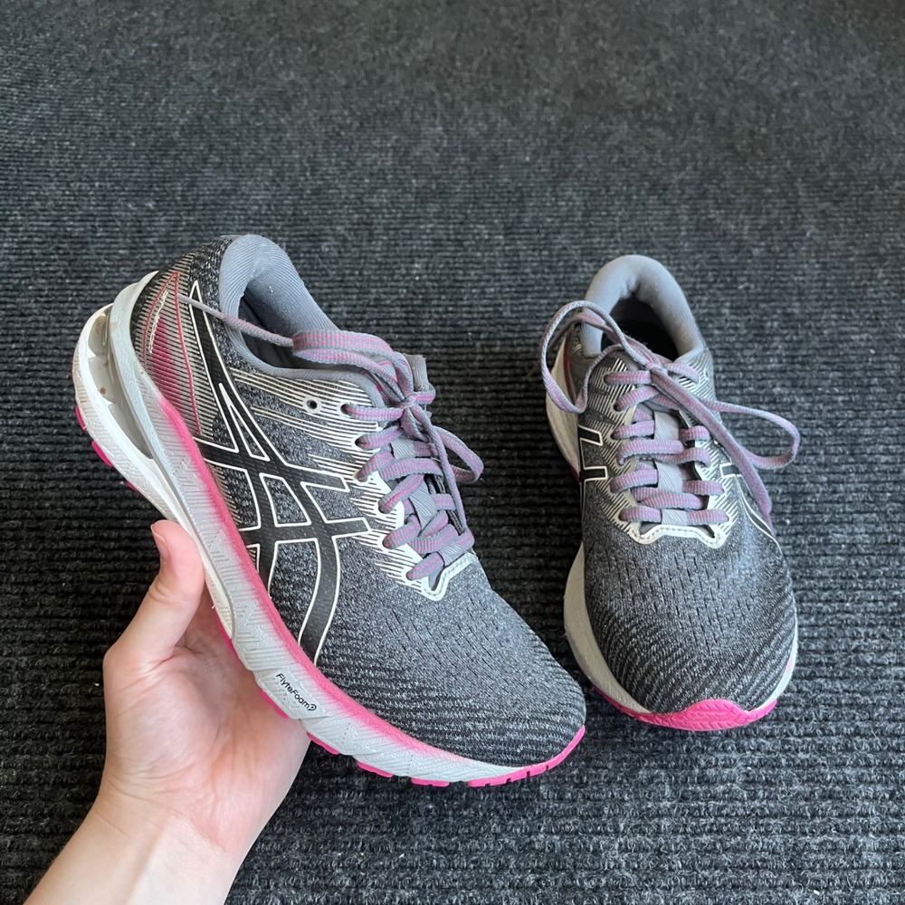 ASICS GT-2000 10 Running Shoes Womens 6.5 Grey Pink Good Stability Sneakers
